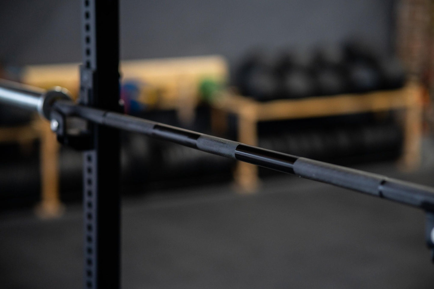 Black Bison Powerlifting Barbell SQMIZE® OB86PLm-KDK POWER PACK Ceramic Black-Onyx (20kg) - SQMIZE Nederland