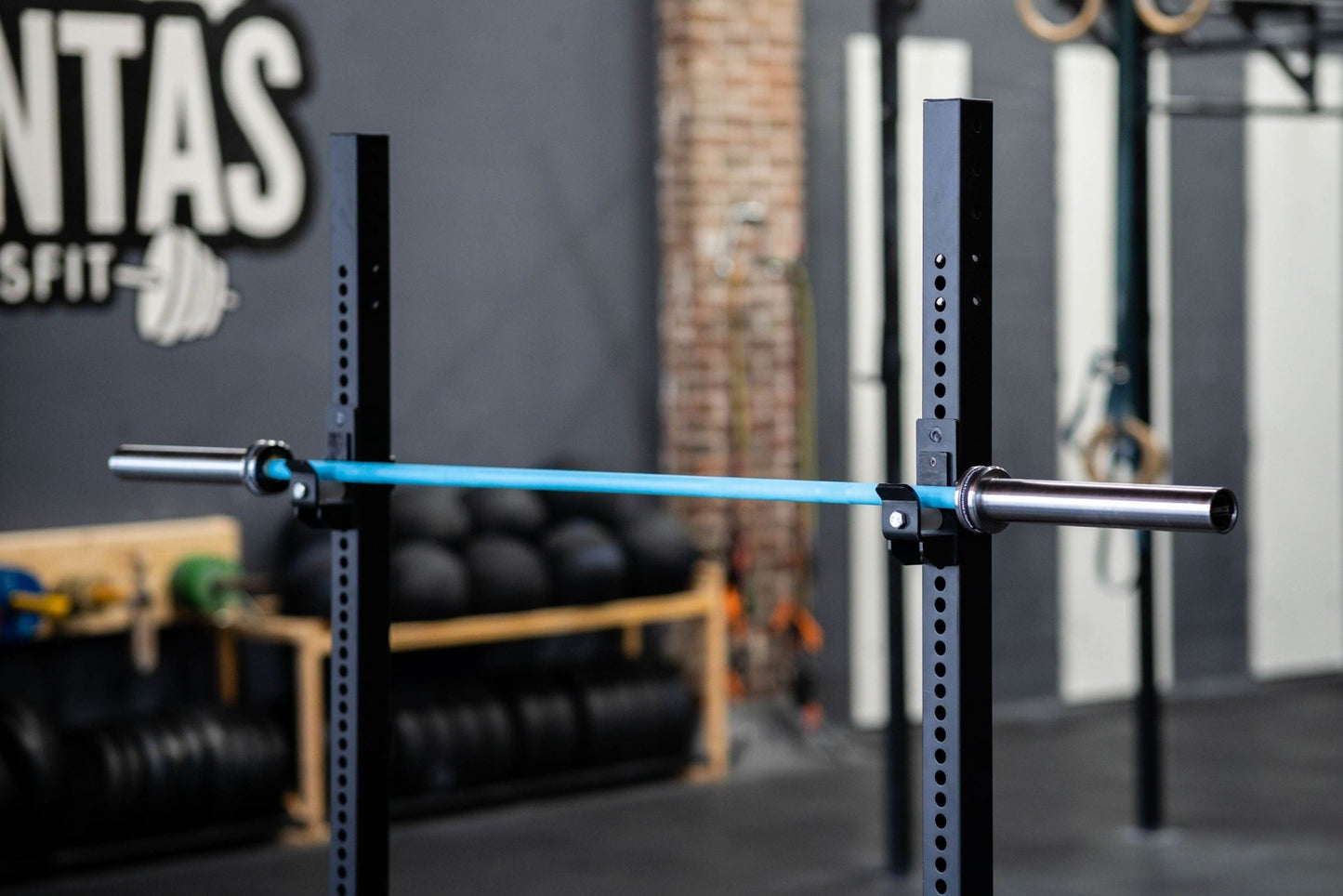 Cerakote Barbell SQMIZE® PREMIUM BISON OB79CRw-DG Blue Ice (15kg) - SQMIZE Nederland