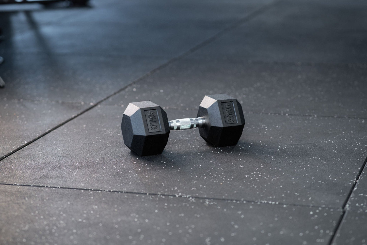 Hex Dumbbell SQMIZE® HDBR20 Rubber, 20 kg - SQMIZE Nederland