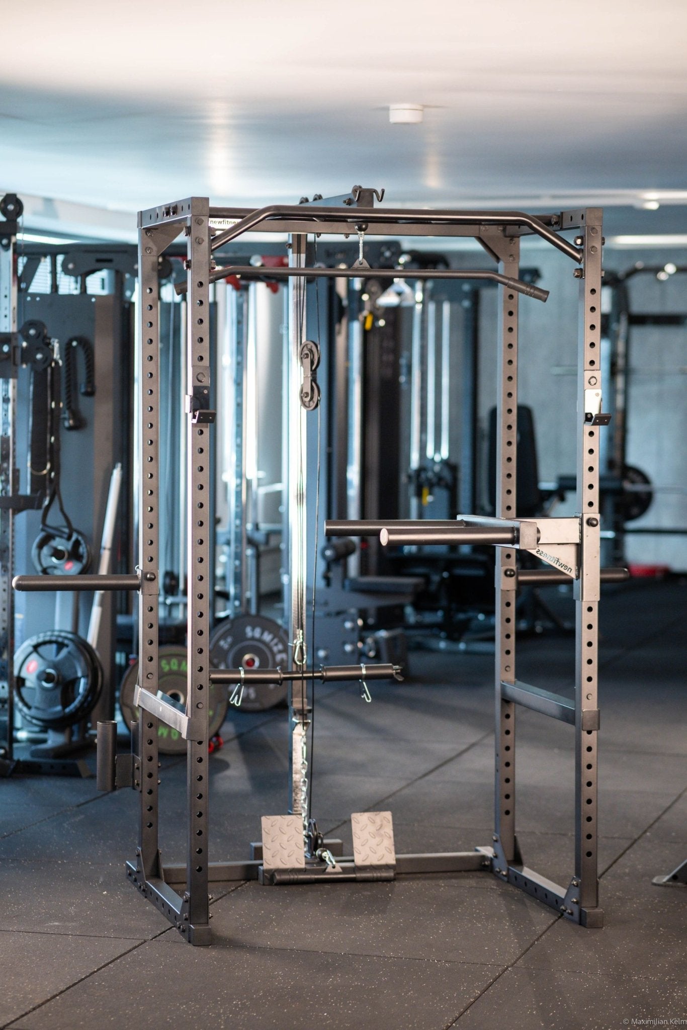 Power Rack Newfitness® FOX LINE NE611, Hoogte 204 cm - SQMIZE Nederland