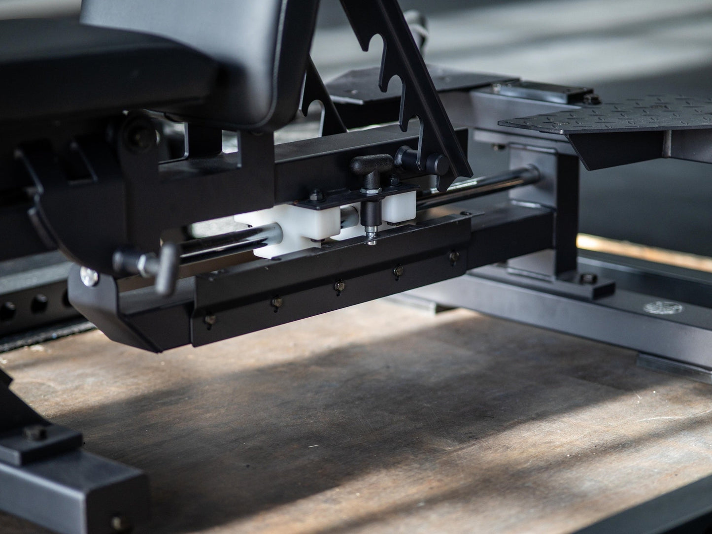 Trainingsbank SQMIZE® ELITE CLUB SQ-R660 met Spotterstands - SQMIZE Nederland