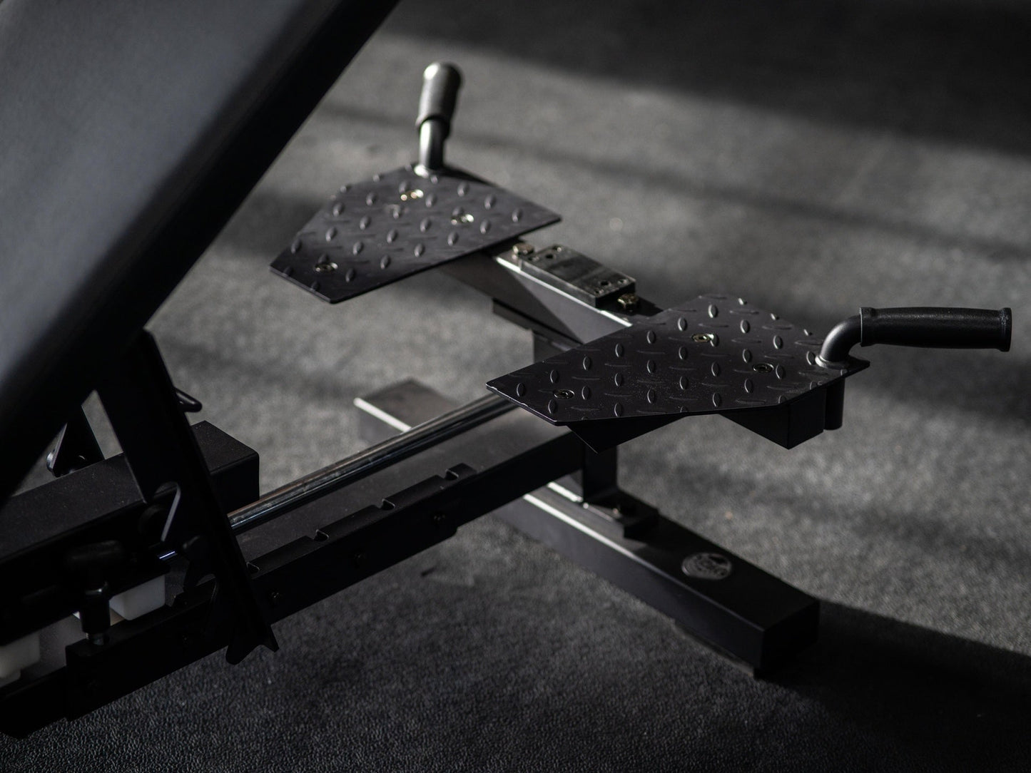 Trainingsbank SQMIZE® ELITE CLUB SQ-R660 met Spotterstands - SQMIZE Nederland