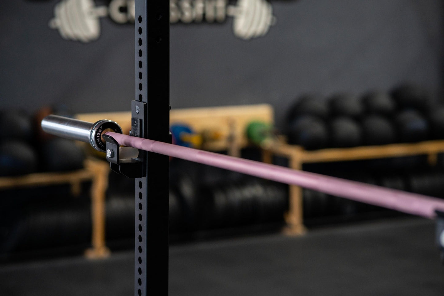 Cerakote Barbell SQMIZE® PREMIUM BISON OB79CRw-DG Pink Champagne (15kg) - SQMIZE Nederland