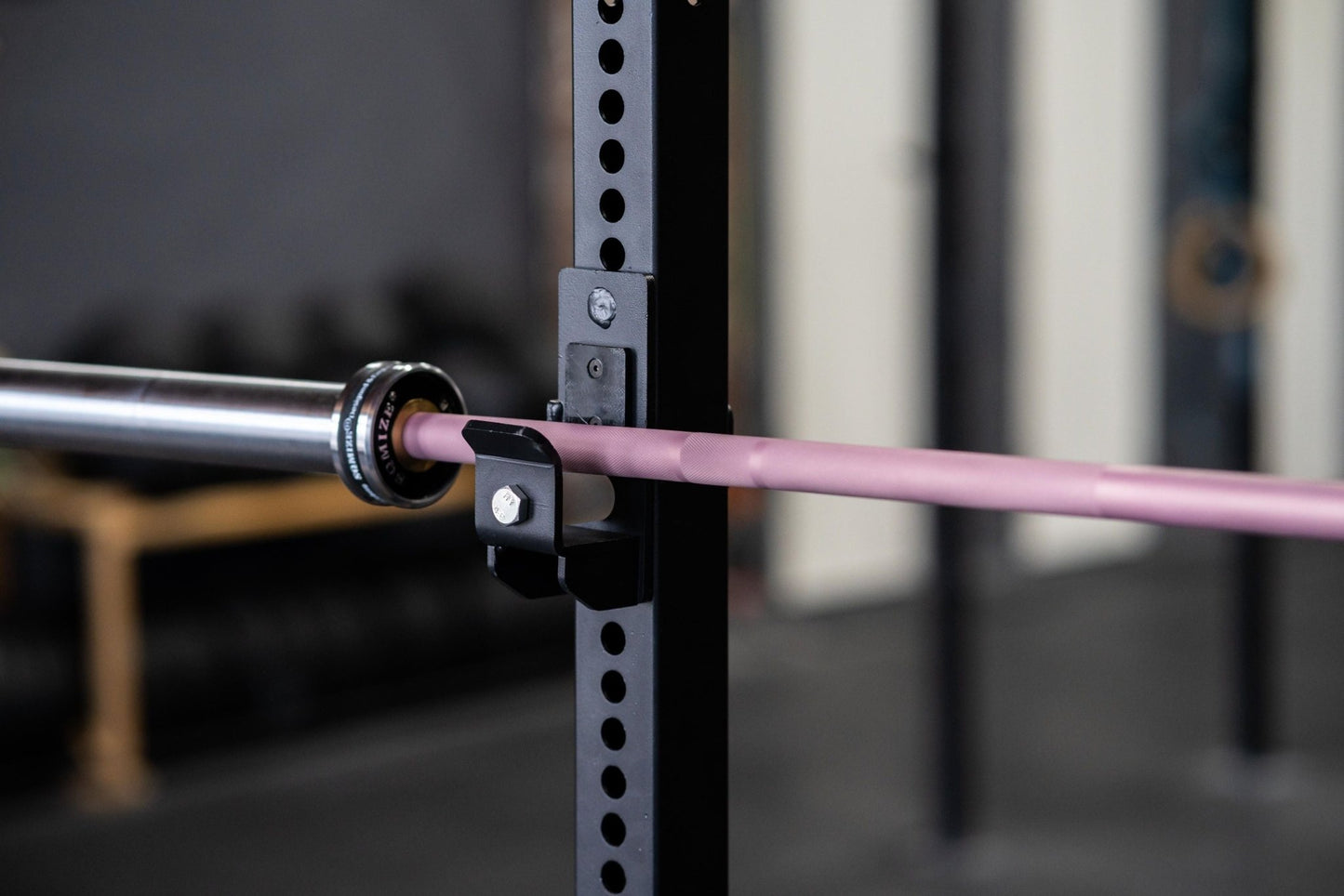 Cerakote Barbell SQMIZE® PREMIUM BISON OB79CRw-DG Pink Champagne (15kg) - SQMIZE Nederland