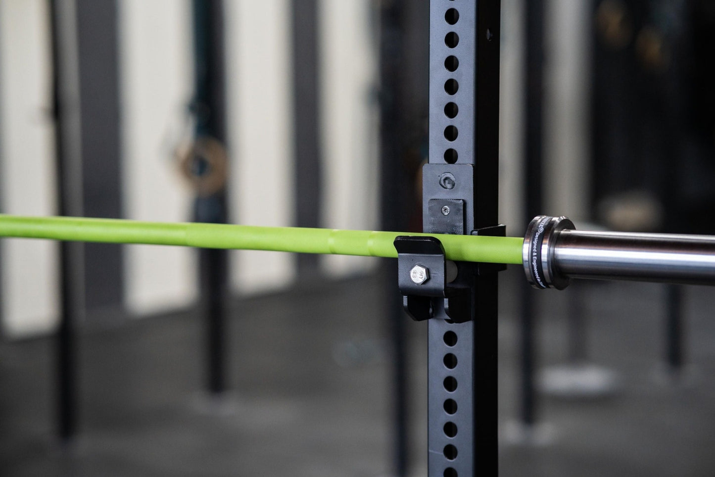 Cerakote Barbell SQMIZE® PREMIUM BISON OB86CRm-DG Zombie Green (20kg) - SQMIZE Nederland