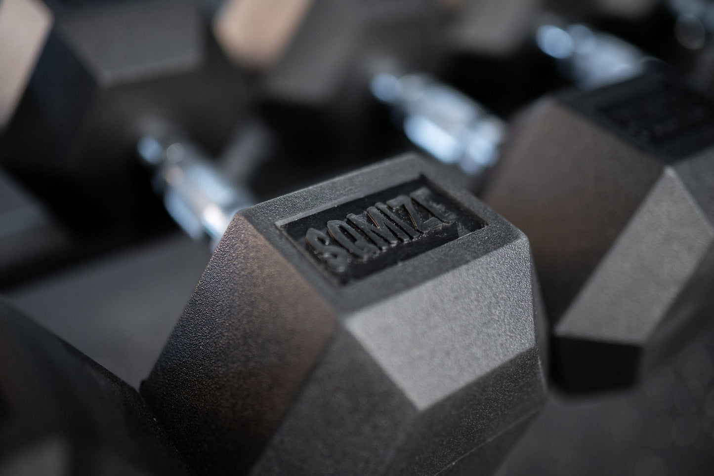 Hex Dumbbell SQMIZE® HDBR10 Rubber, 10 kg - SQMIZE Nederland