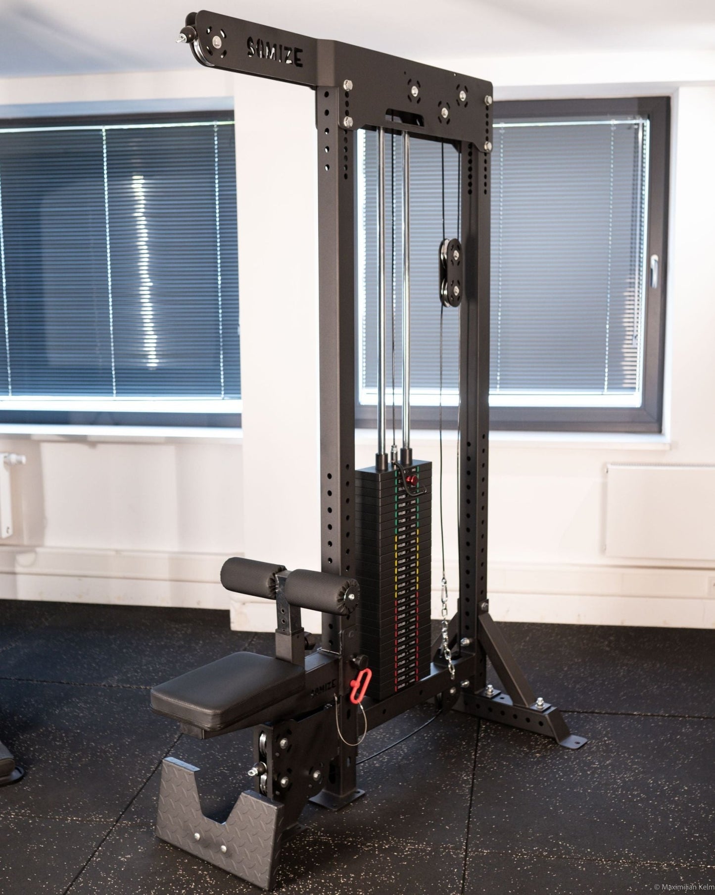 Lat Pulley Machine SQMIZE® PREMIUM BISON BDB-LA140 - SQMIZE Nederland